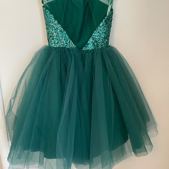 Sherri Hill Short High Neck Party Dress Emerald green - Picture 4 of 12